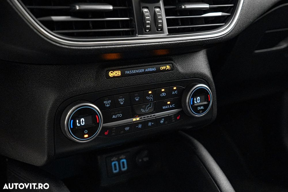 Ford Focus 2.0 EcoBlue Titanium Business - 20