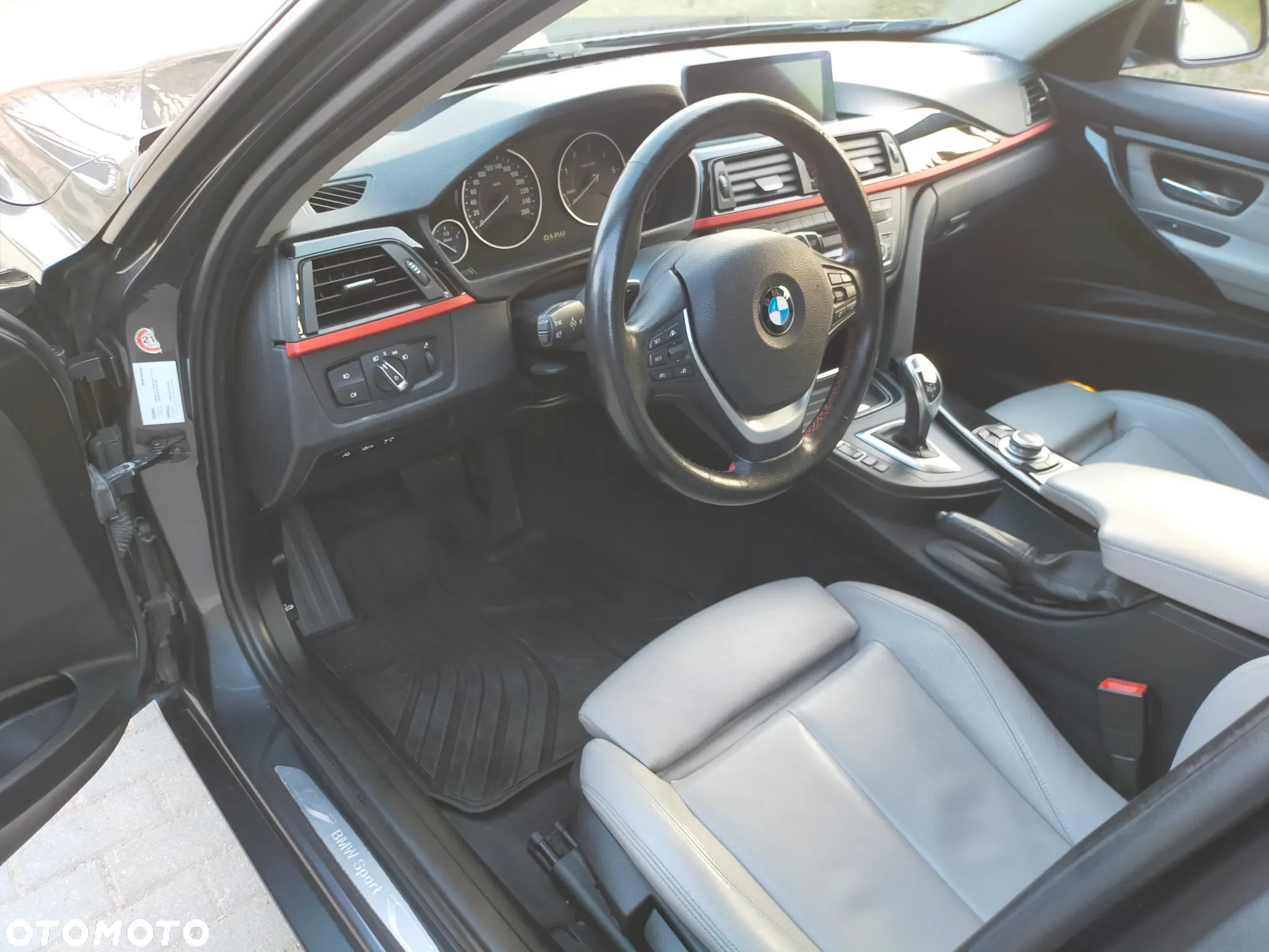 BMW Seria 3 330d Sport Line - 17