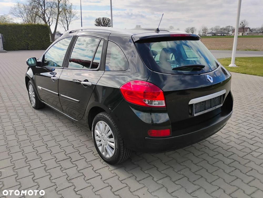 Renault Clio - 6