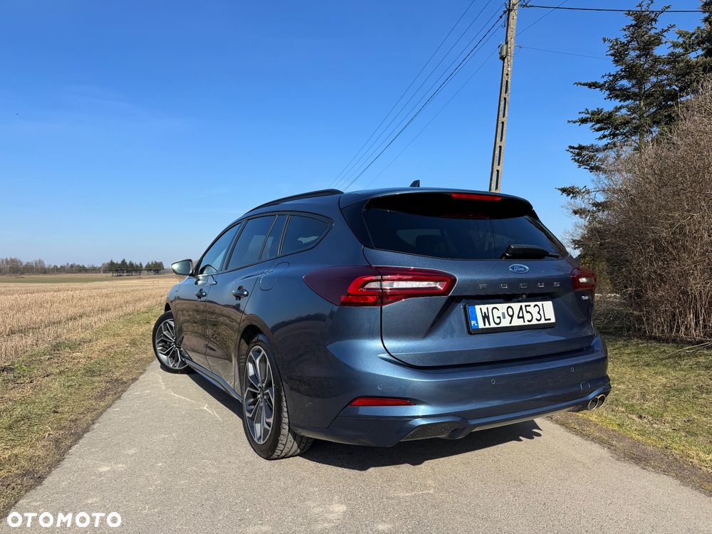 Ford Focus 1.0 EcoBoost mHEV ST-Line - 17