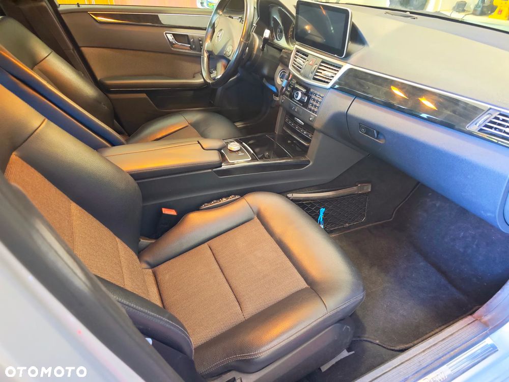 Mercedes-Benz Klasa E 350 4-Matic Avantgarde - 13