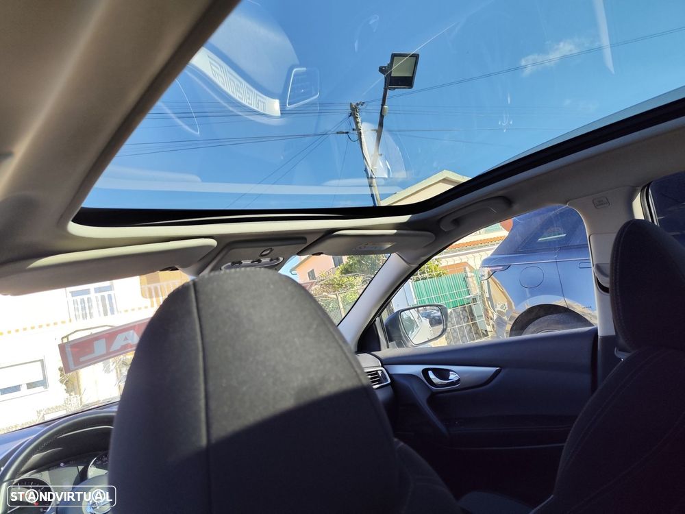 Nissan Qashqai 1.2 DIG-T Acenta Xtronic - 24