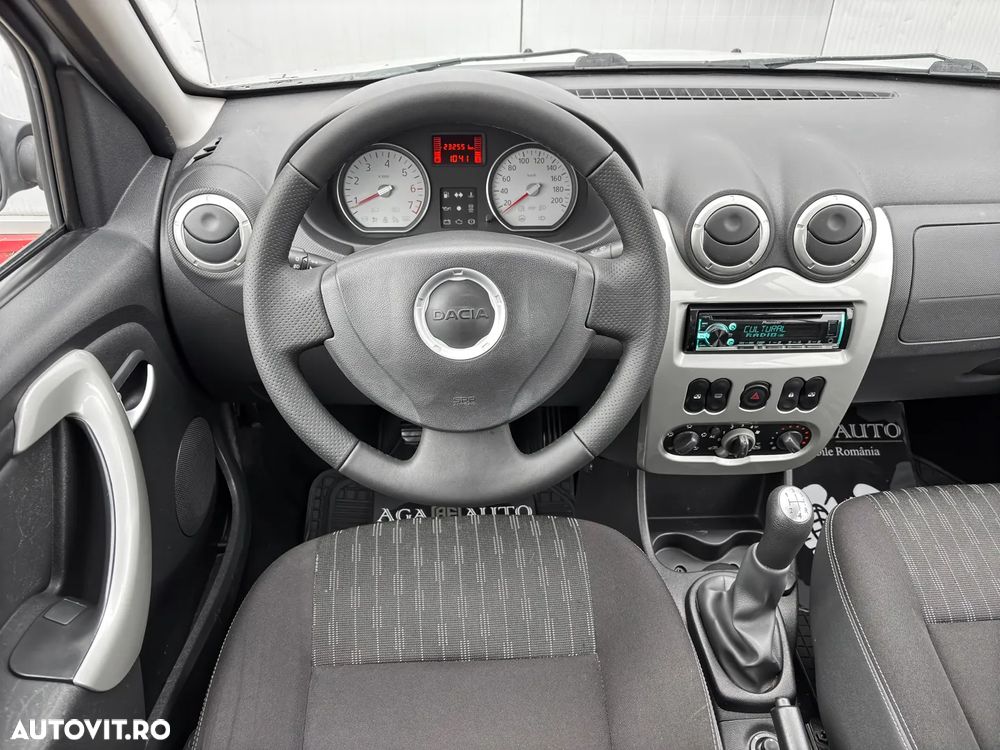 Dacia Sandero - 7
