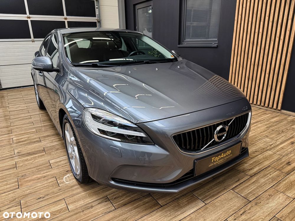 Volvo V40 T3 Momentum - 4