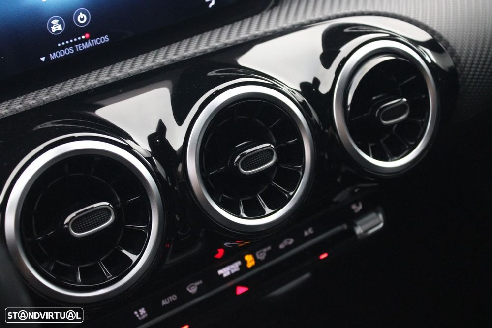 Mercedes-Benz CLA 180 d Shooting Brake Style Aut. — fotografia 25