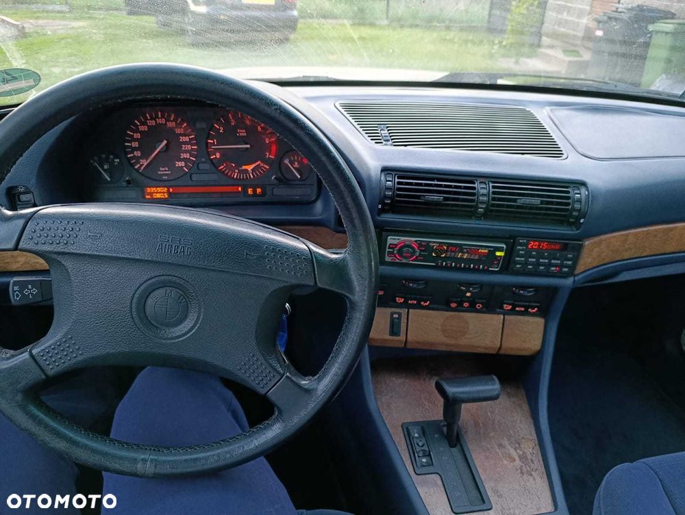 BMW Seria 7 - 8