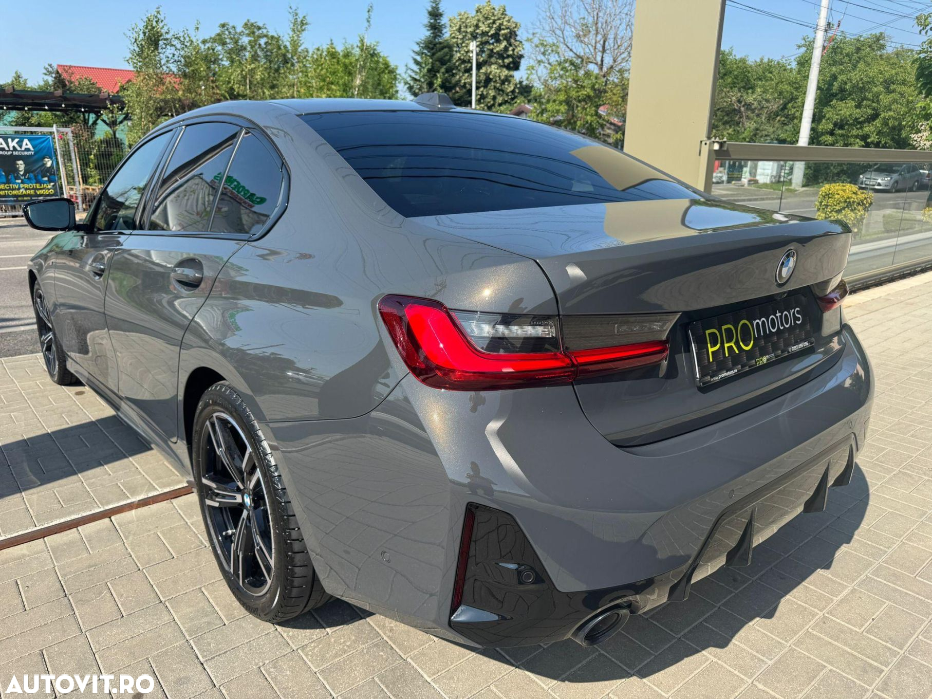 BMW Seria 3 320d xDrive Aut. M Sport - 11