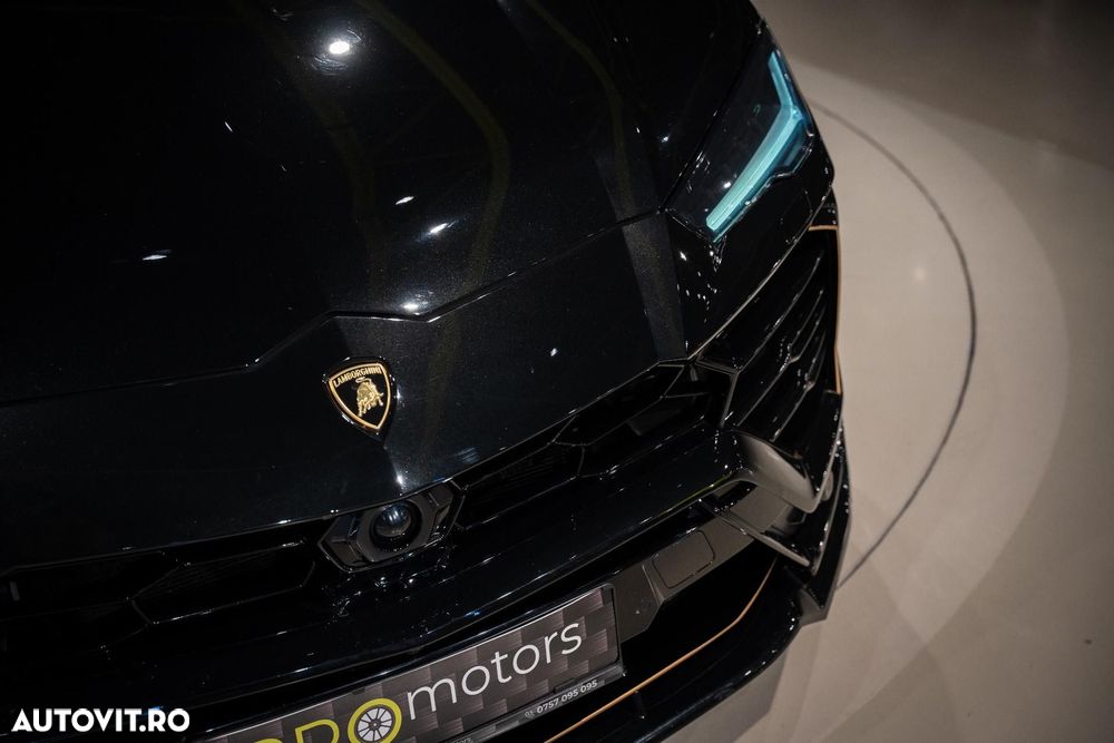 Lamborghini URUS - 11