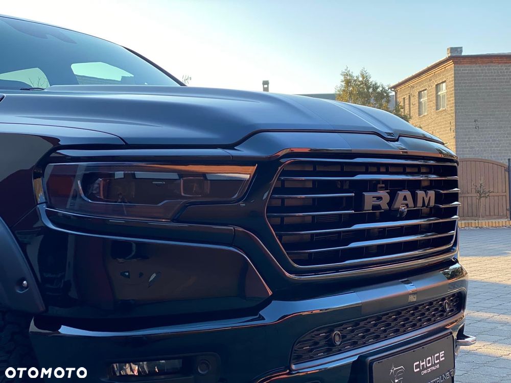 RAM 1500 5.7 Crew Cab Longbed Longhorn Chrome - 2