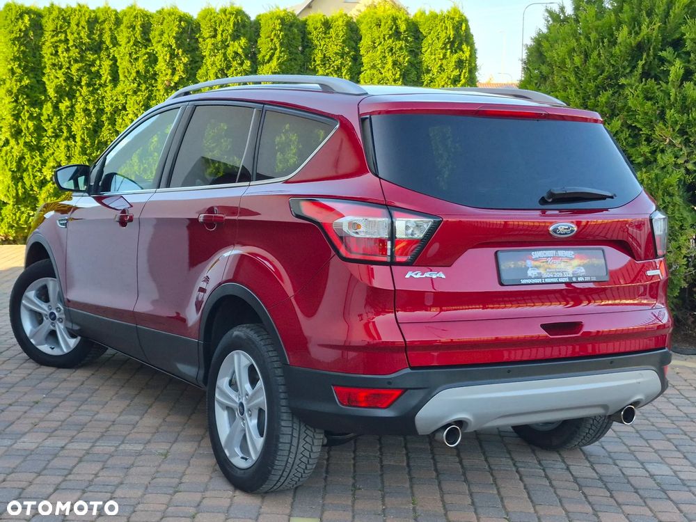 Ford Kuga - 4
