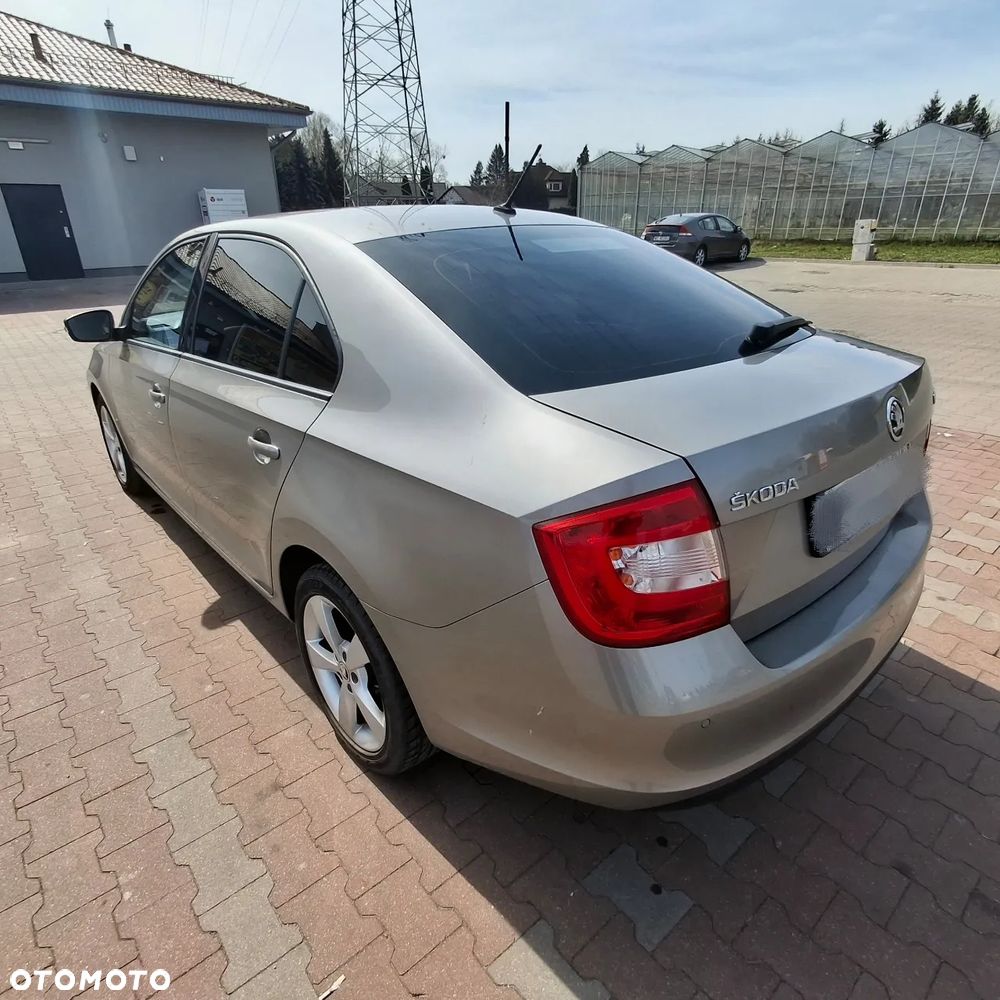 Skoda RAPID 1.2 TSI Ambition - 2