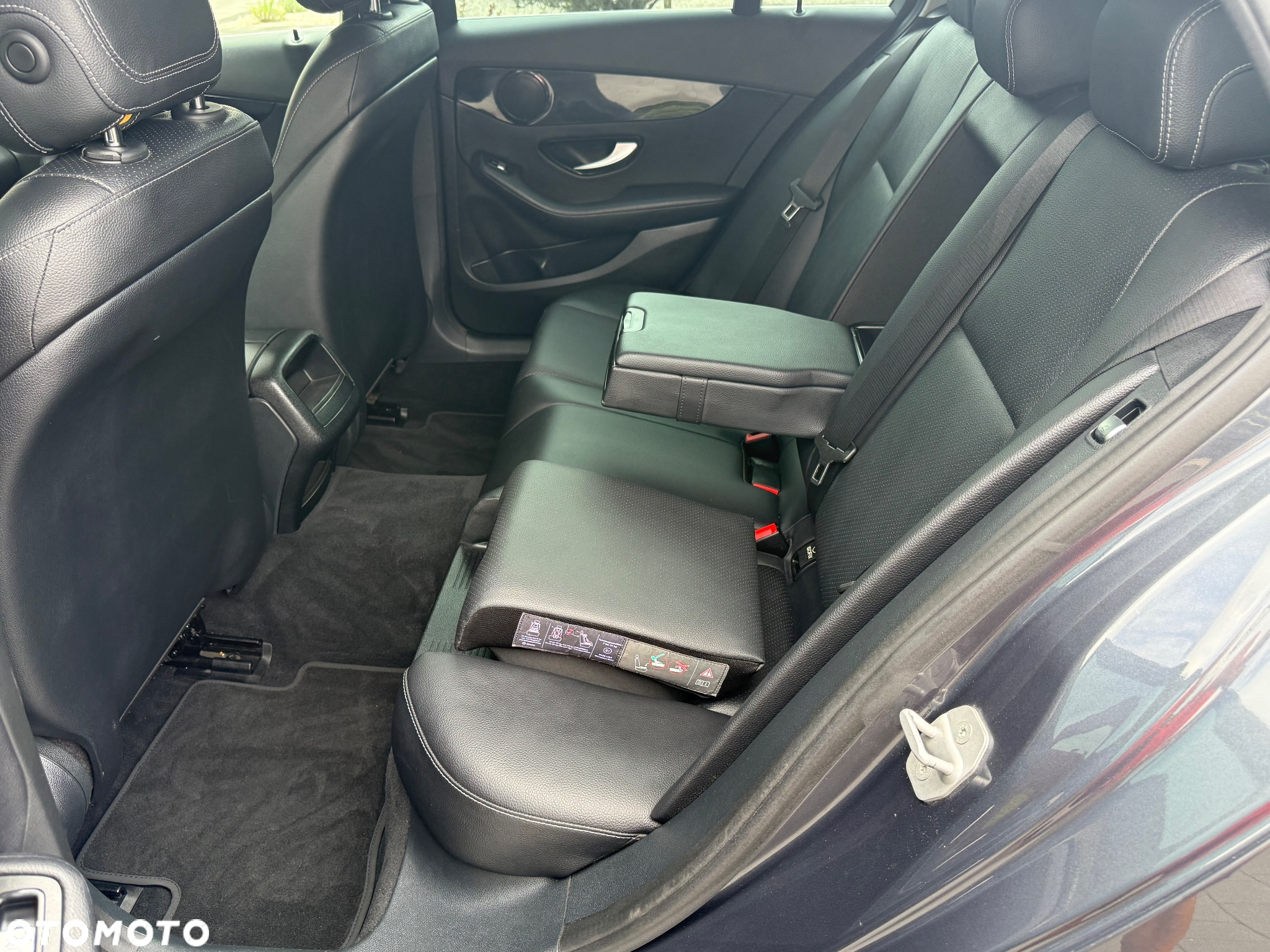 Mercedes-Benz Klasa C 200 (BlueTEC) d T Exclusive - 31