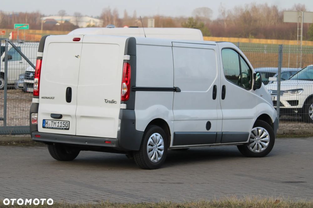Renault Trafic - 8