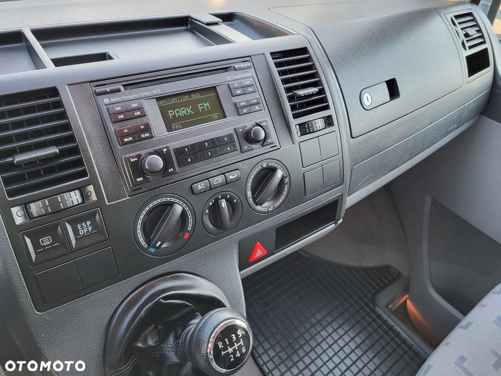 Volkswagen Caravelle L1 Trendline - 12