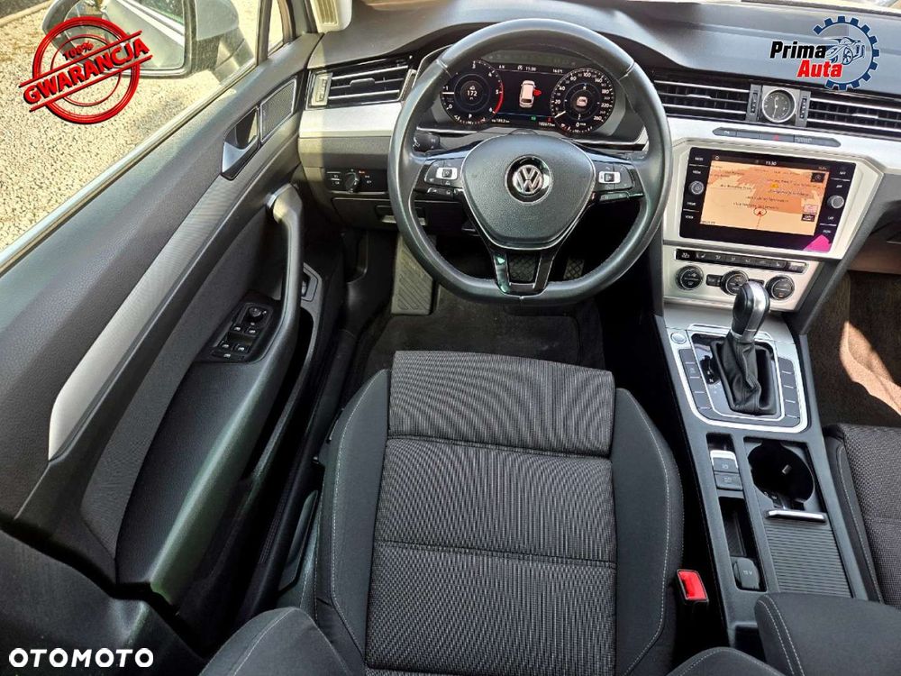 Volkswagen Passat - 30