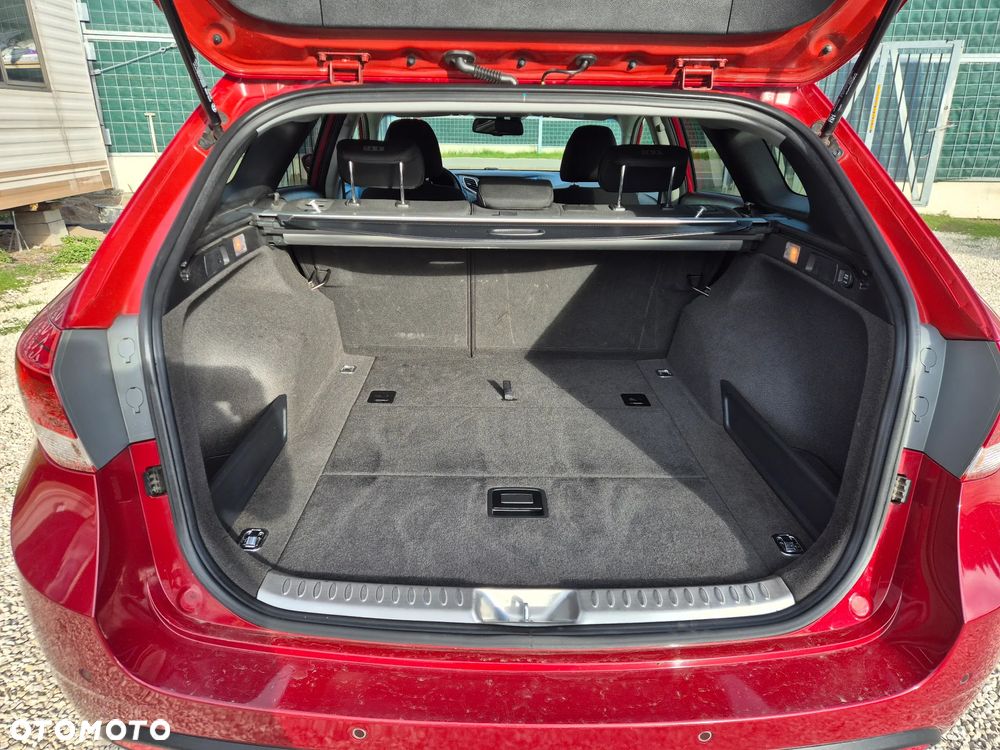 Hyundai i40 1.7 CRDi Premium - 17