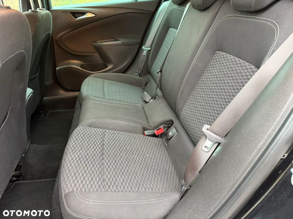 Opel Astra 1.4 Turbo Innovation - 13