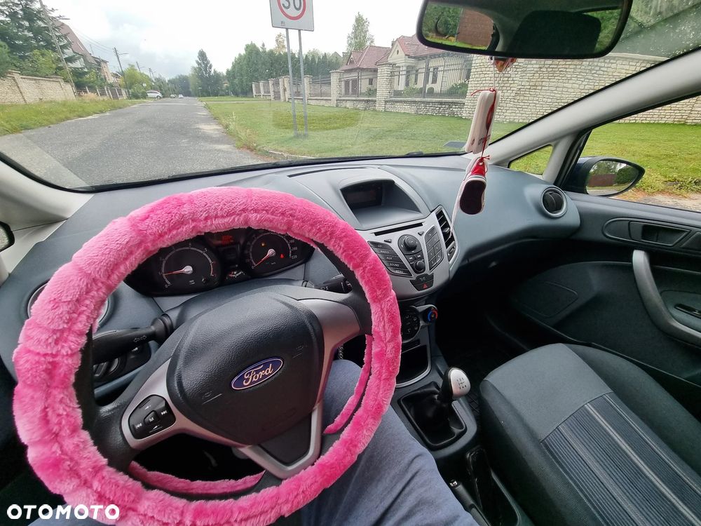 Ford Fiesta 1.25 Trend - 25