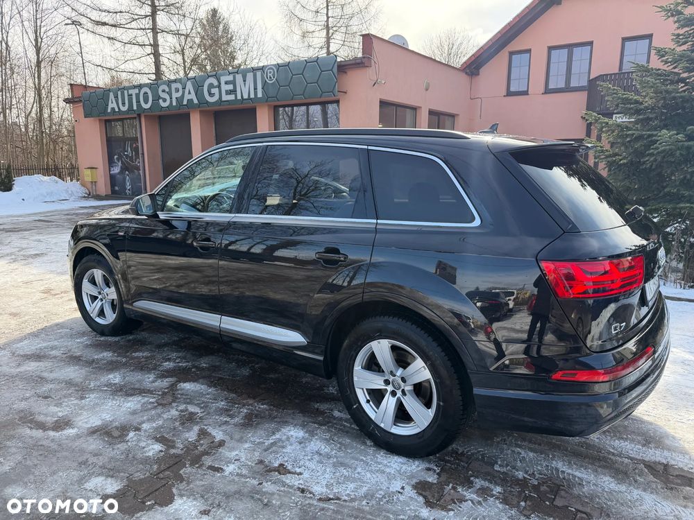 Audi Q7 - 10