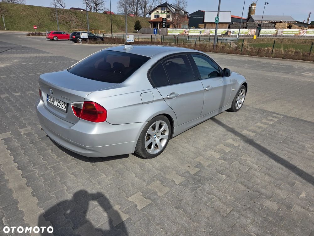 BMW Seria 3 320d - 8