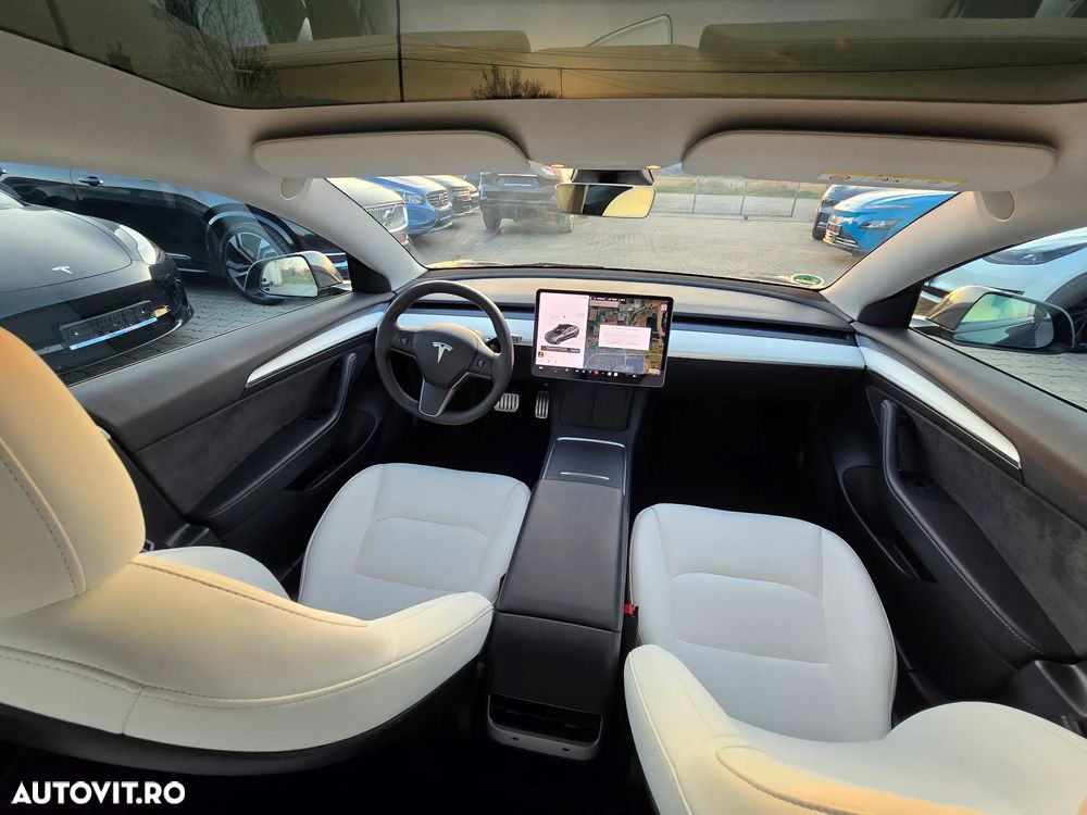 Tesla Model 3 Performance - 8