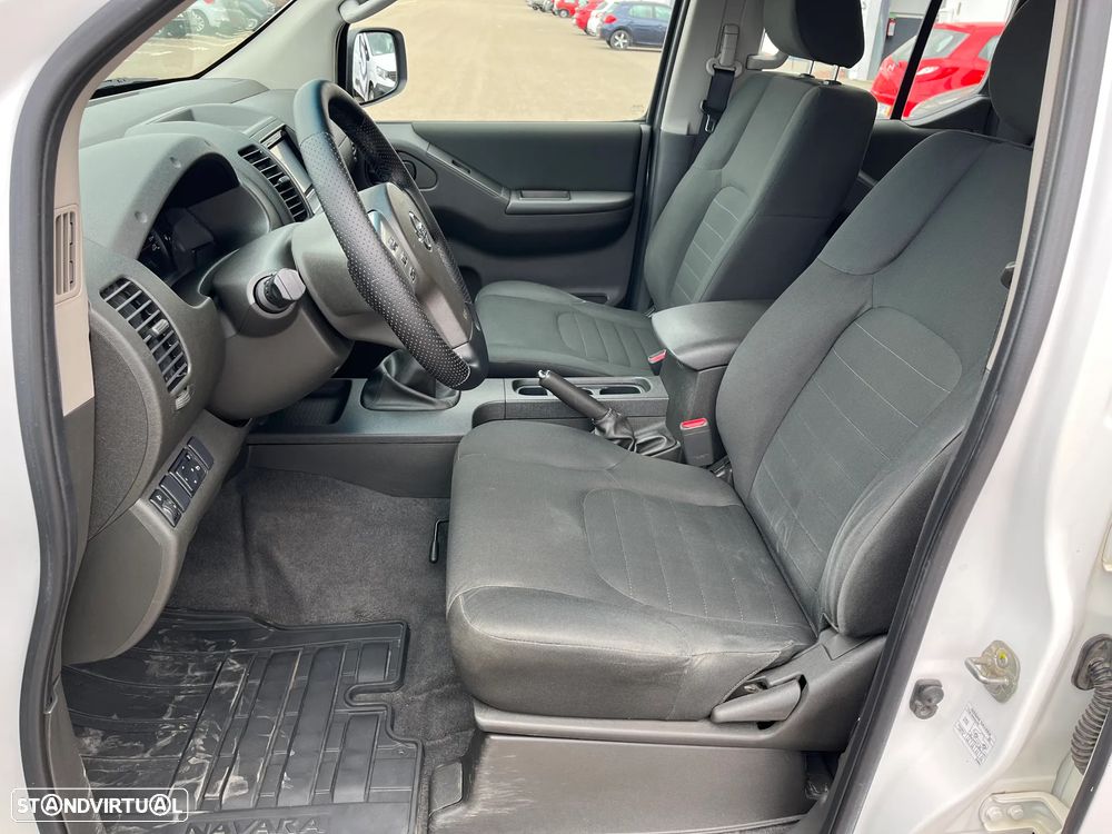 Nissan Navara XE - 11