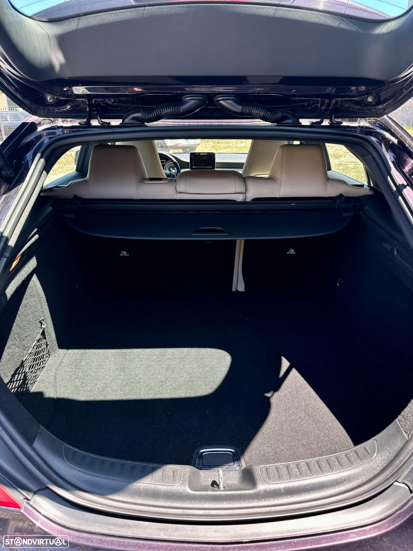 Mercedes-Benz CLA 200 - 18