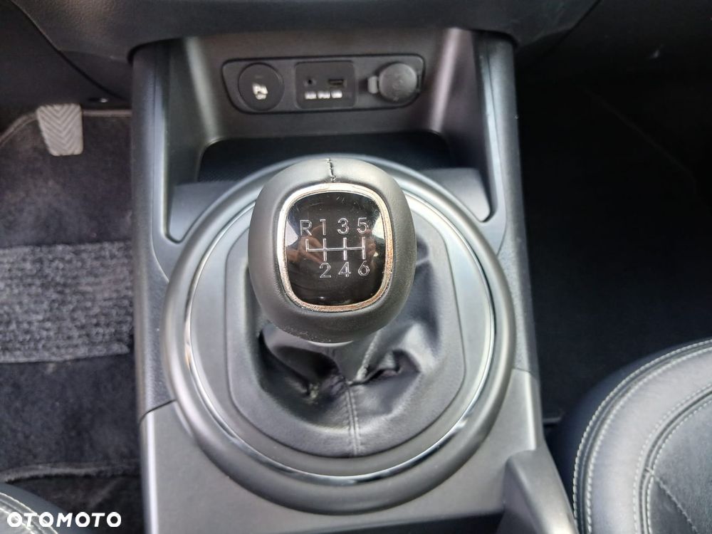 Kia Sportage 1.6 GDI S 2WD - 29