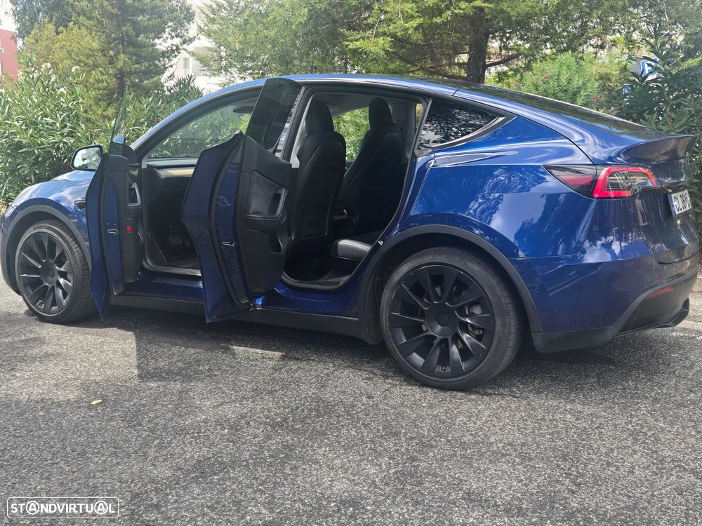 Tesla Model Y Long Range Tração Integral - 21