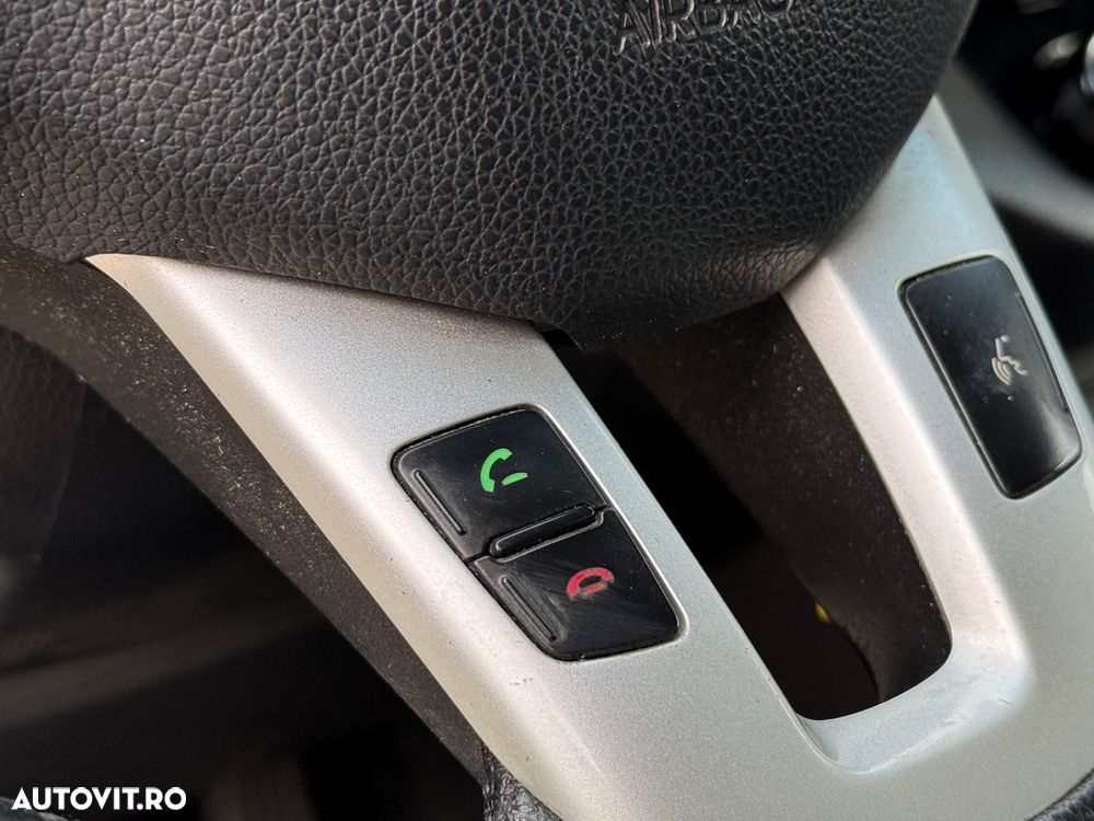 Kia Sportage 2.0 DSL MT 4x4 PREMIUM - 17