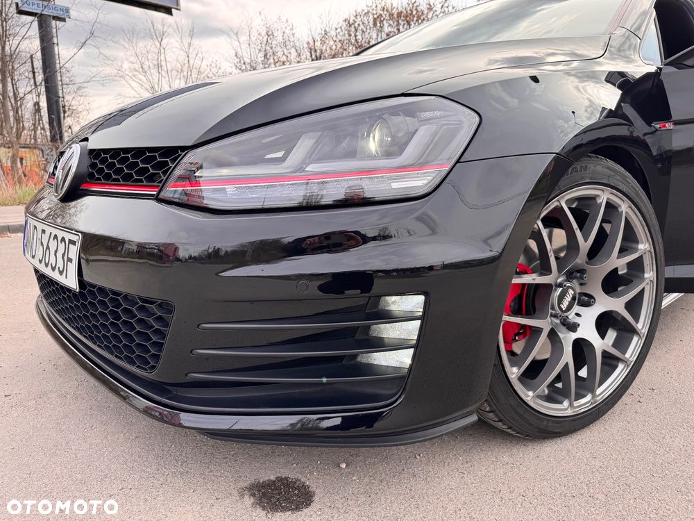 Volkswagen Golf GTI (BlueMotion Technology) DSG Performance - 5