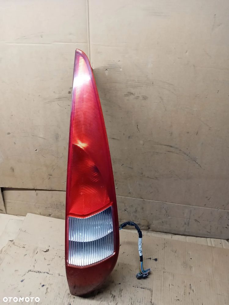 Lampa prawy tył tylna prawa Ford Mondeo MK3 Kombi 1S71-13404-C - 4