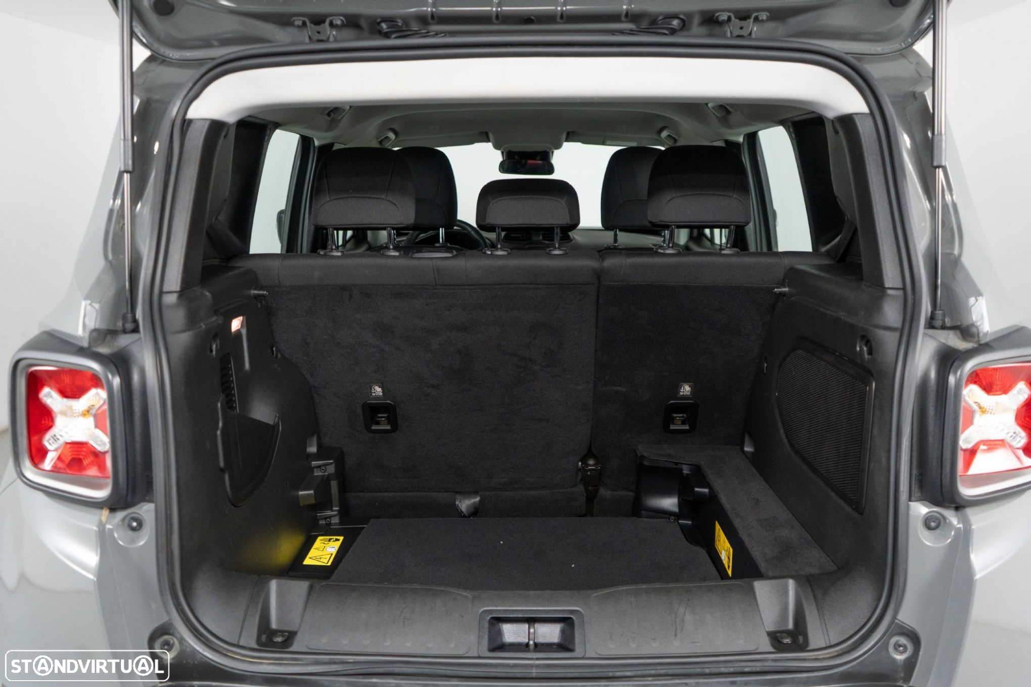 Jeep Renegade 1.3 TG 4Xe Limited - 13