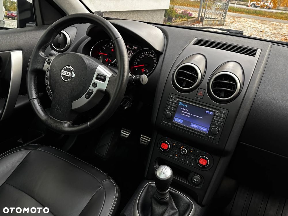 Nissan Qashqai 2.0 4 x 4 tekna - 34