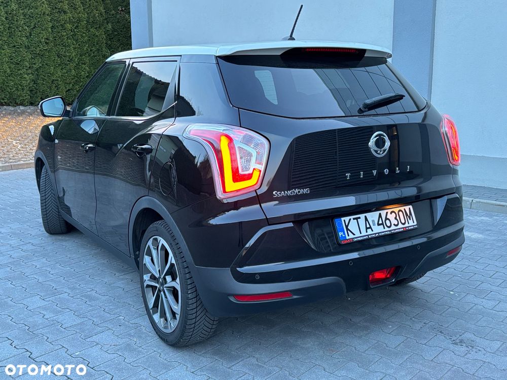 SsangYong/KGM Tivoli e-XGi 160 2WD Black+White - 4