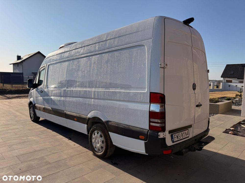 Mercedes-Benz Sprinter - 20