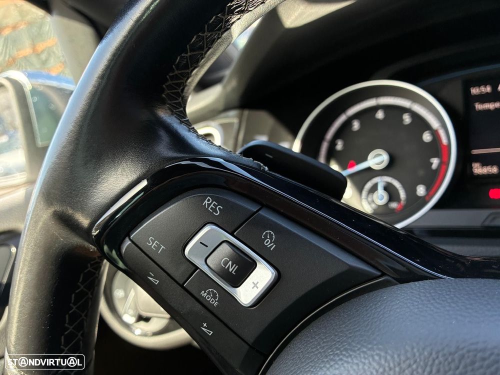 VW Golf 2.0 TSI R DSG - 21