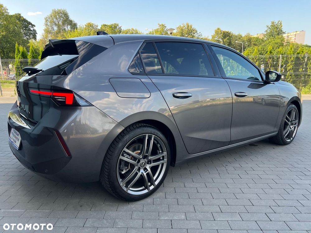 Opel Astra 1.6 T Plug-in Hybrid Ultimate - 4