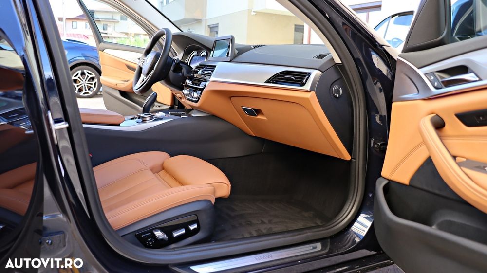 BMW Seria 5 520d Touring Aut. Luxury Line - 18