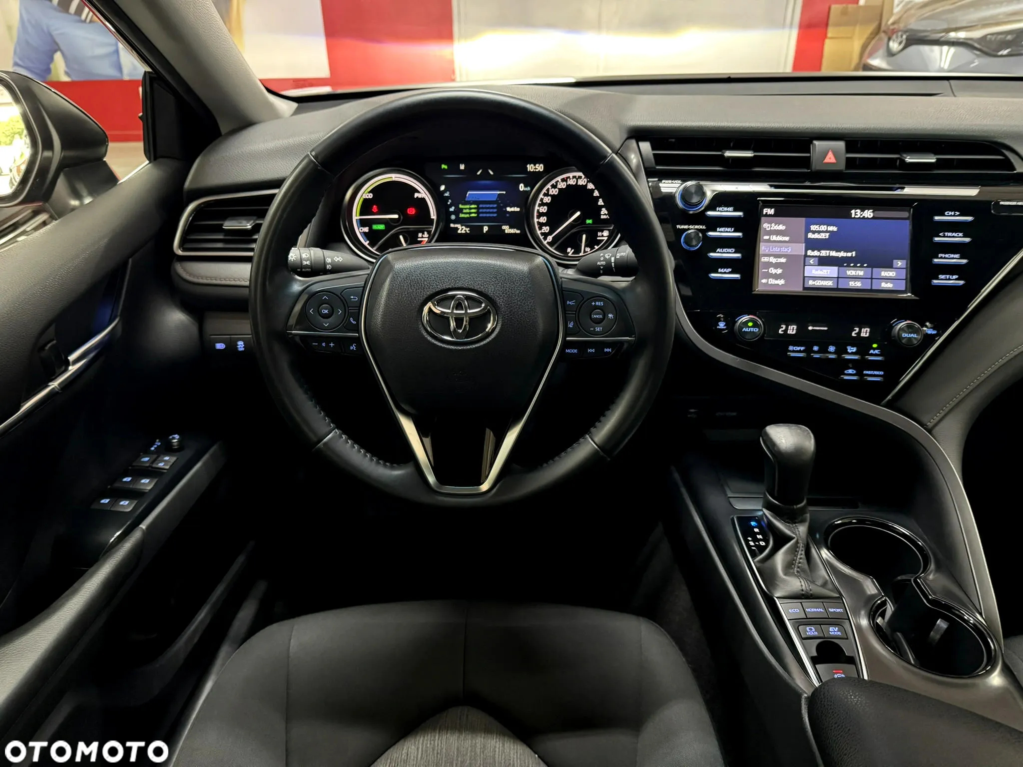 Toyota Camry 2.5 Hybrid Comfort CVT - 11