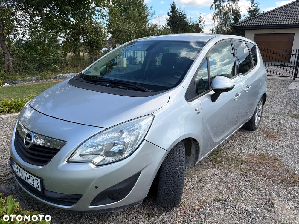 Opel Meriva 1.4 T Essentia - 1