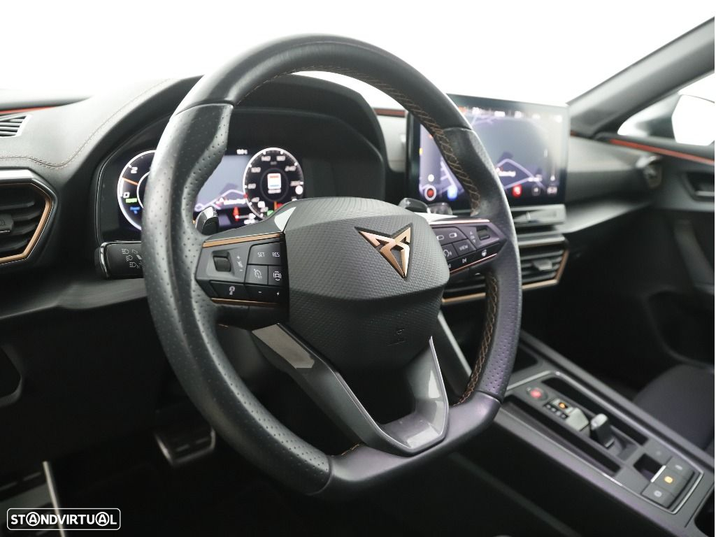 Cupra Formentor 1.4 e-Hybrid DSG VZ - 24