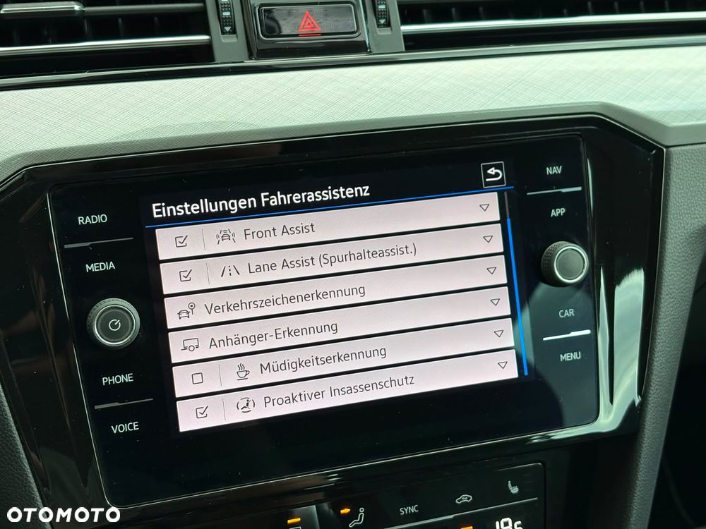 Volkswagen Passat 2.0 TDI BMT Comfortline DSG7 - 14