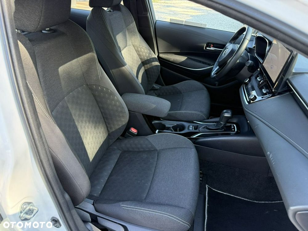 Toyota Corolla - 16