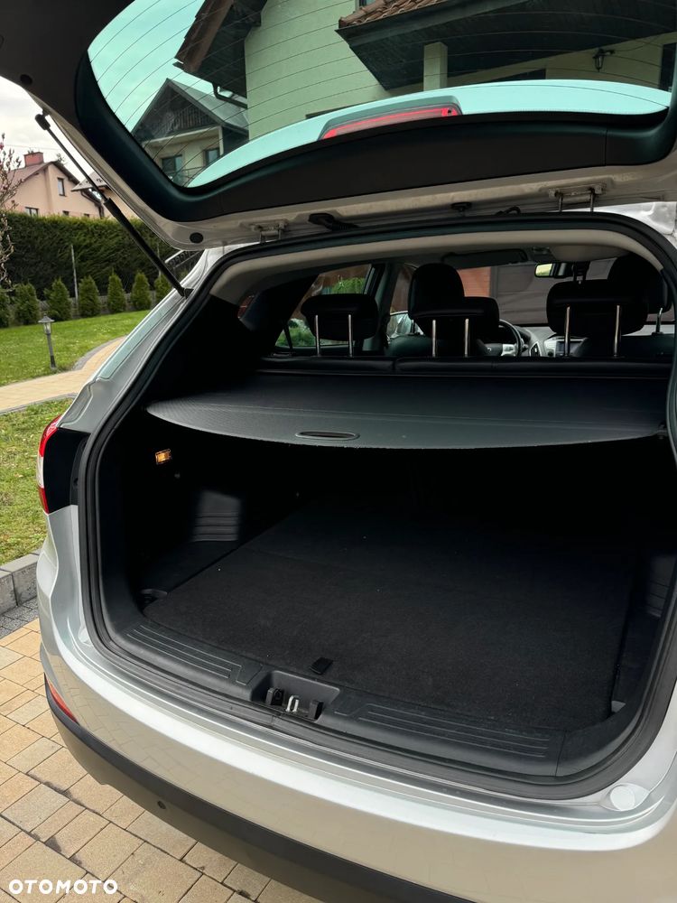 Hyundai ix35 2.0 CRDi 4WD Premium - 8