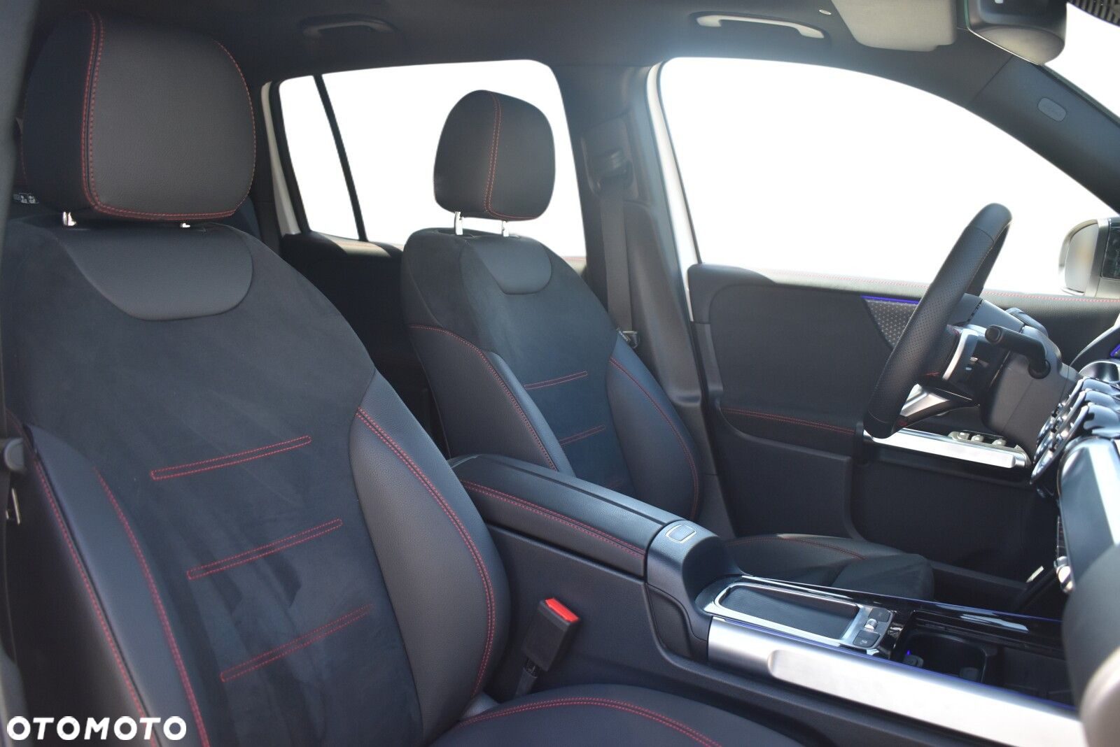 Mercedes-Benz GLB 200 AMG Line 7G-DCT - 8