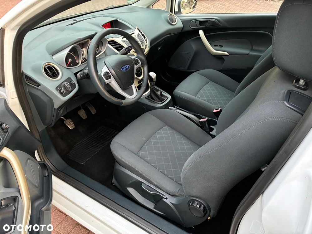 Ford Fiesta 1.25 Titanium - 14