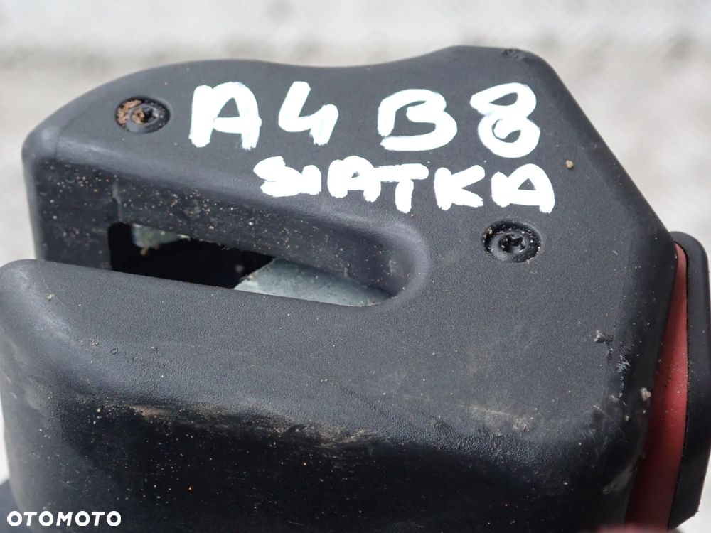ROLETA + SIATKA BAGAŻNIKA AUDI A4 B8  8K9863553 KOMPLET - 5