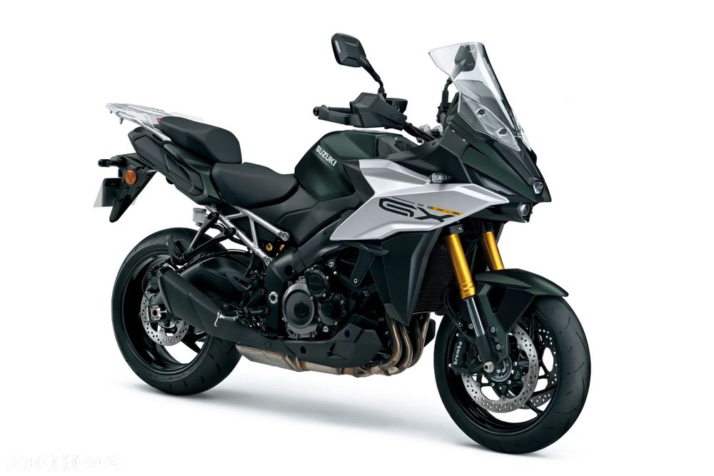 Suzuki GSX - 6