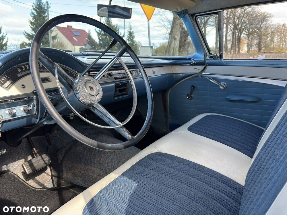Ford Fairlane - 36